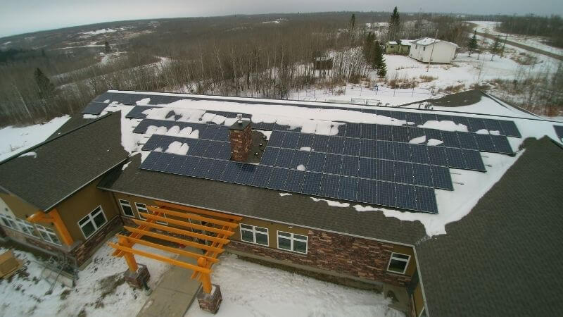 Solar panels in snow myth