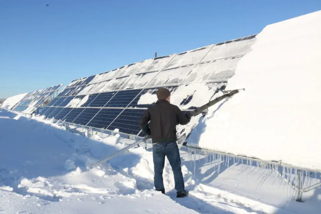 Solar Panel Maintenance in Winter